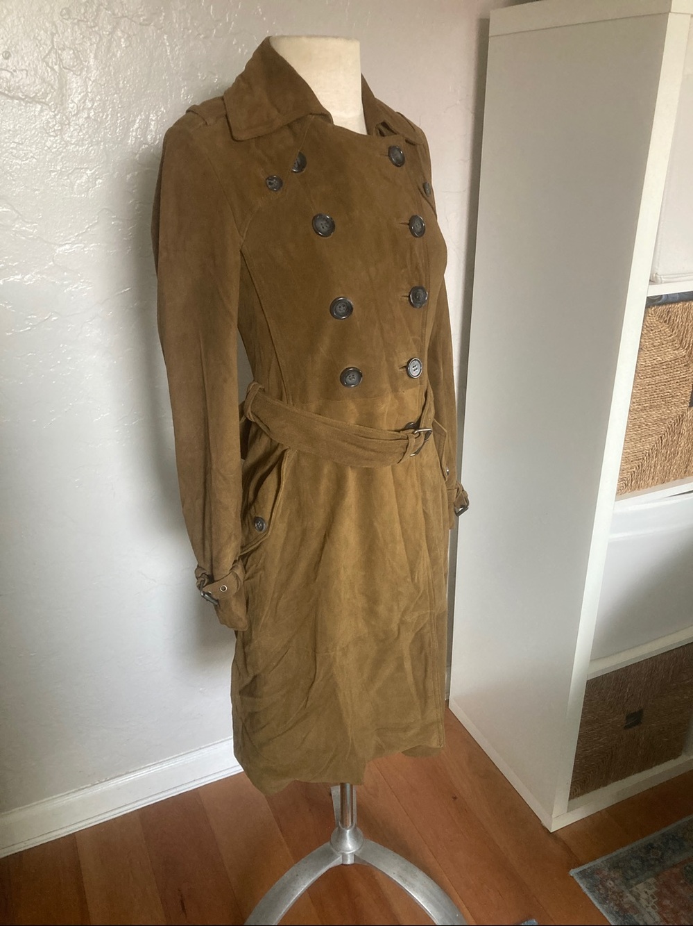 Rebecca Minkoff ‘Amis’ Double-Breasted Suede Trench Coat (XXS) - Picture 3 of 10